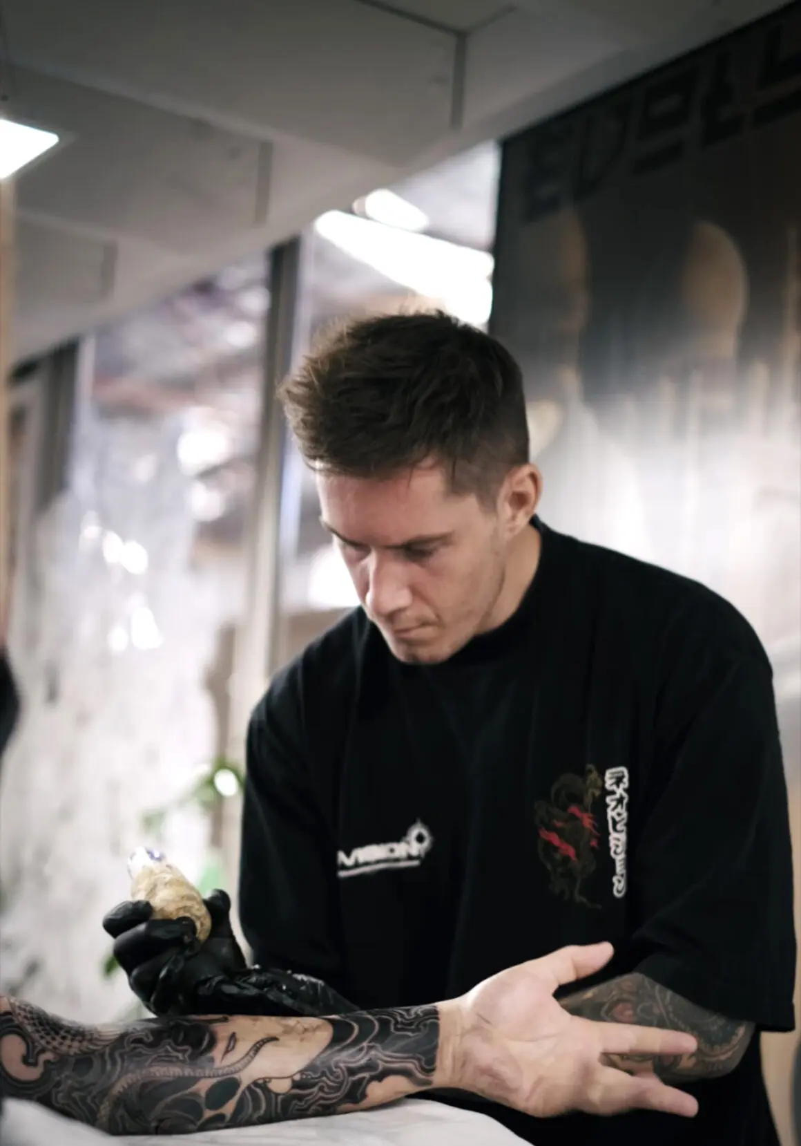 Henri Howard, tattoos in the sky with burst of colours